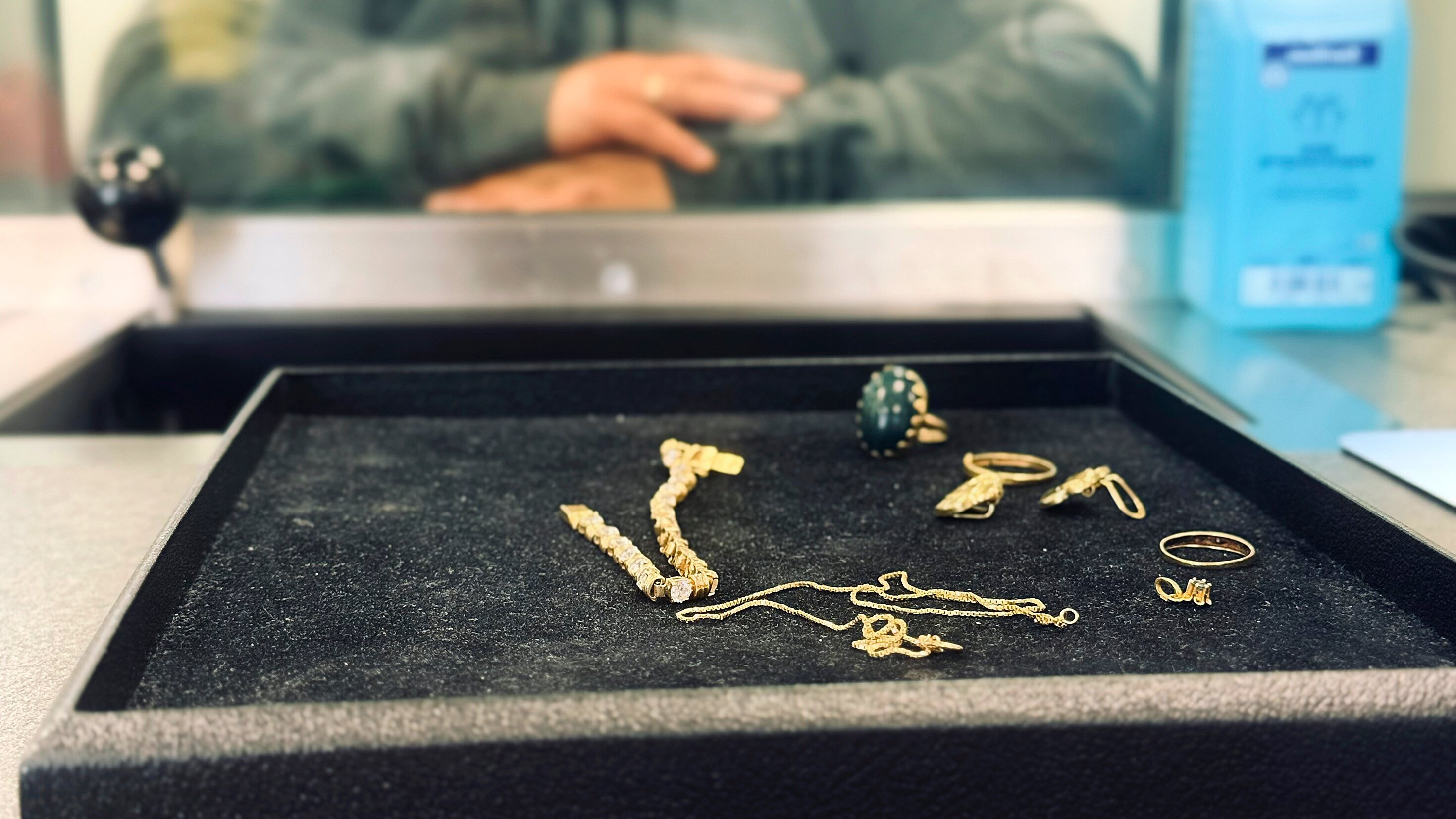 Uhren, Handys, Brillis