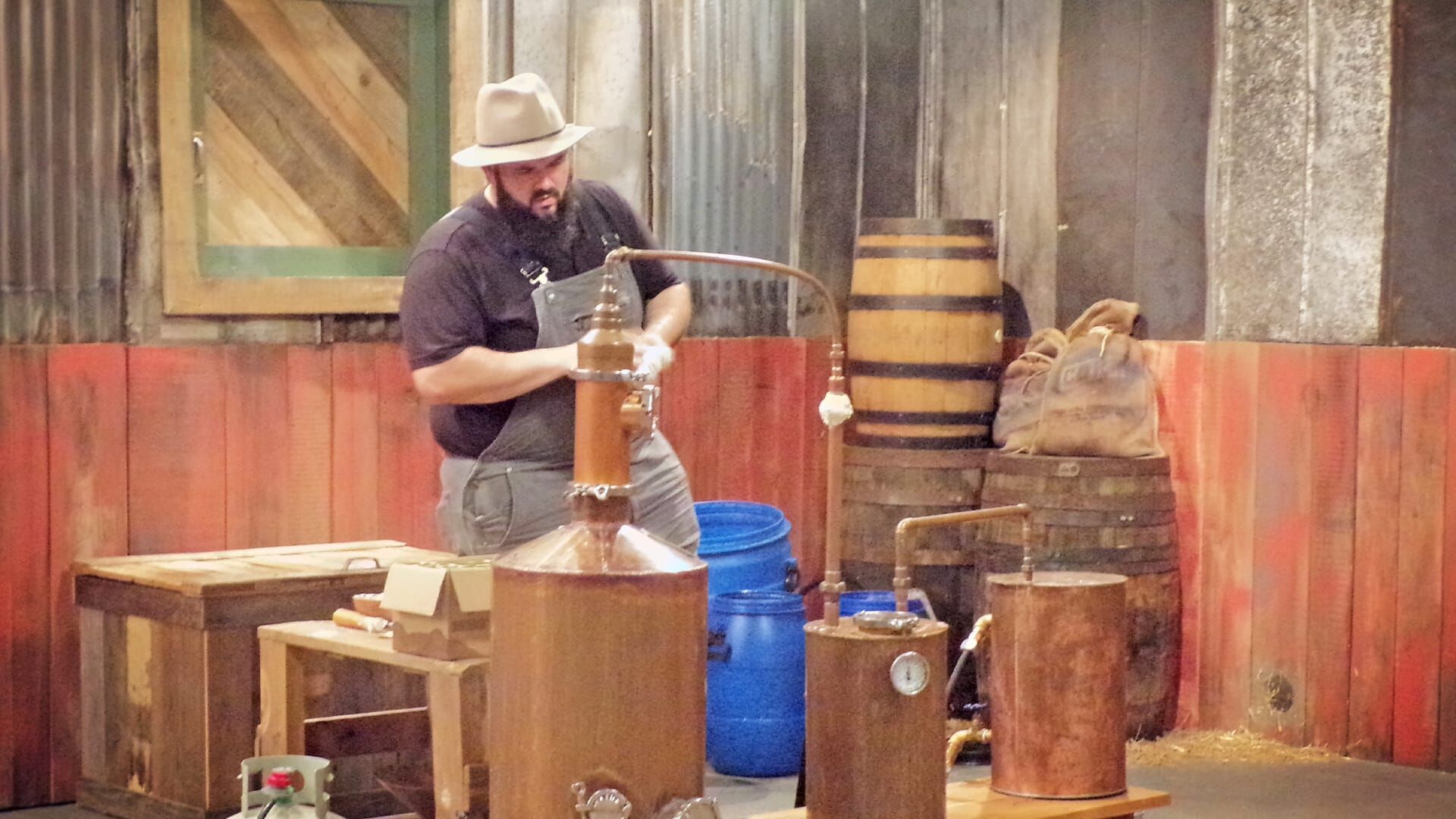 Moonshiners: Master Distiller