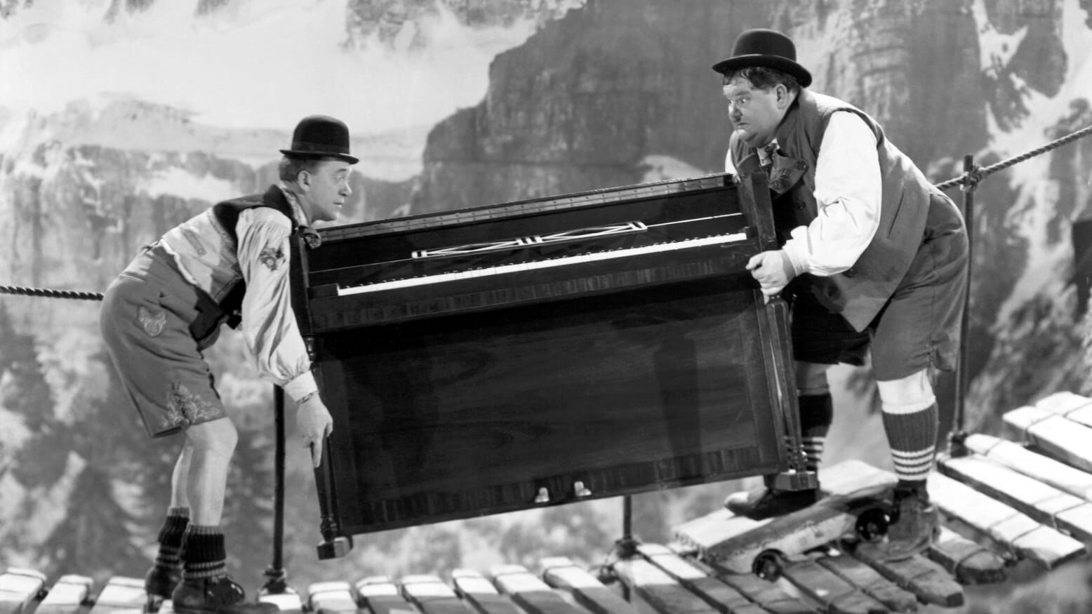 Dick und Doof als Salontiroler