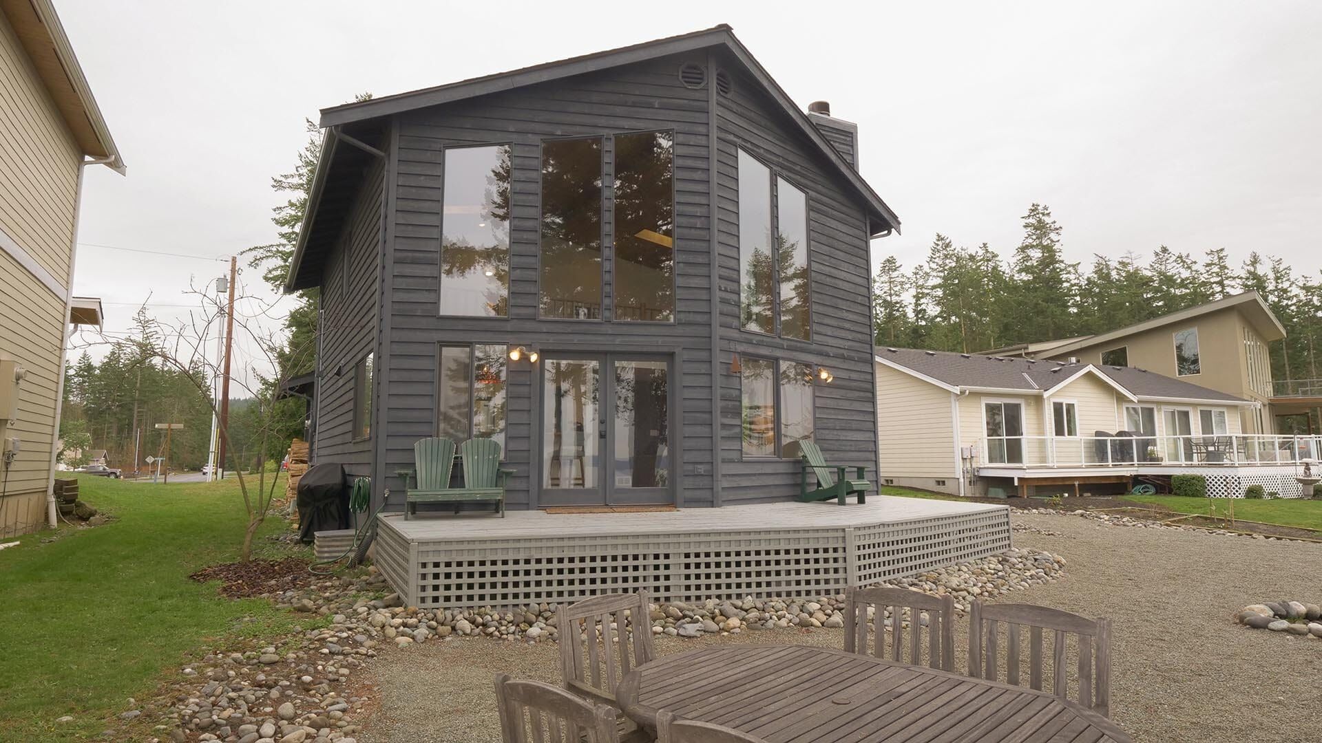 Beach House Hunters