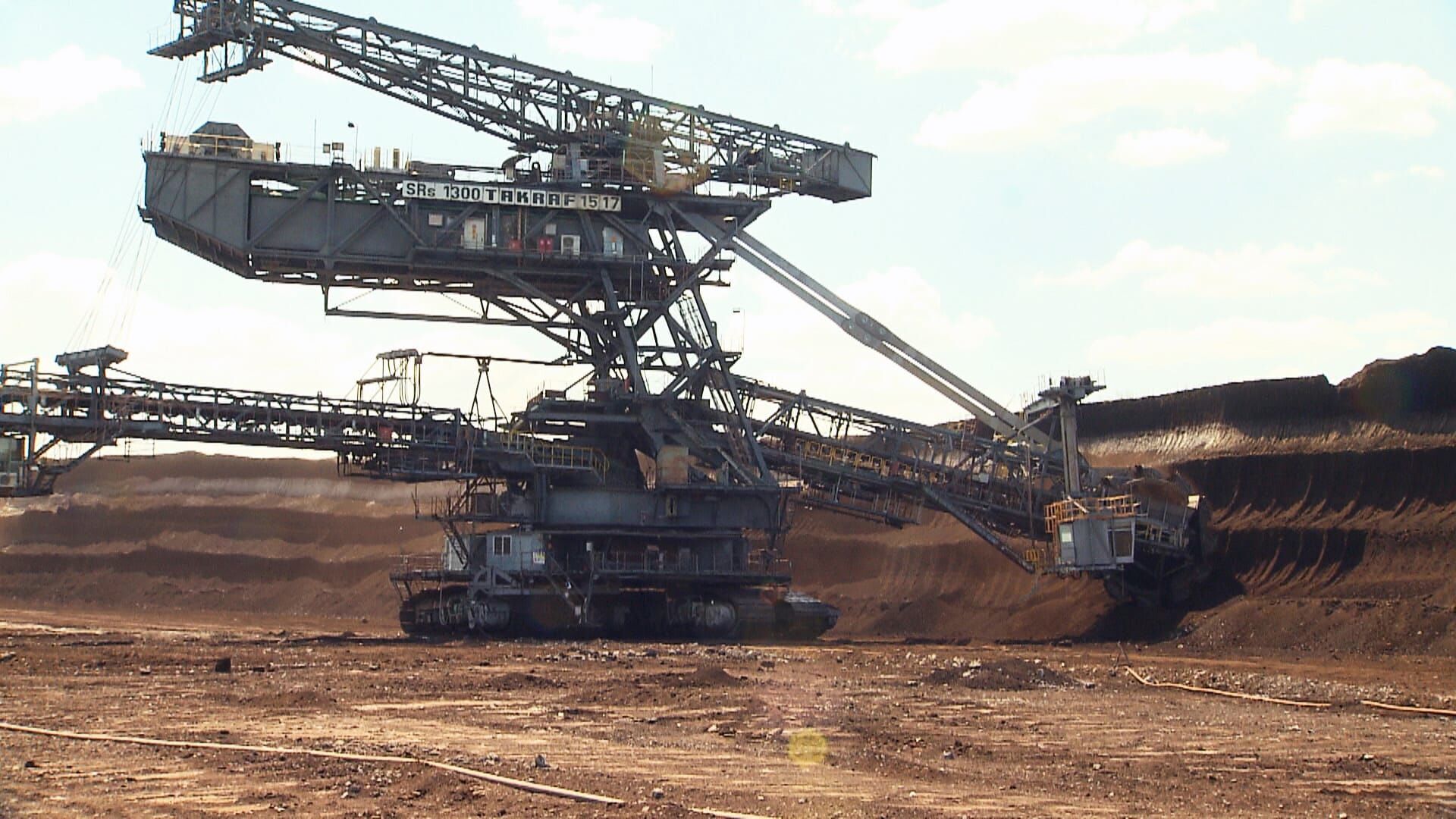 Stahl-Gigant auf Reisen – Schwertransport mit Hindernissen