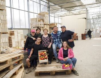 Familles de paysans, 100 ans d'histoire