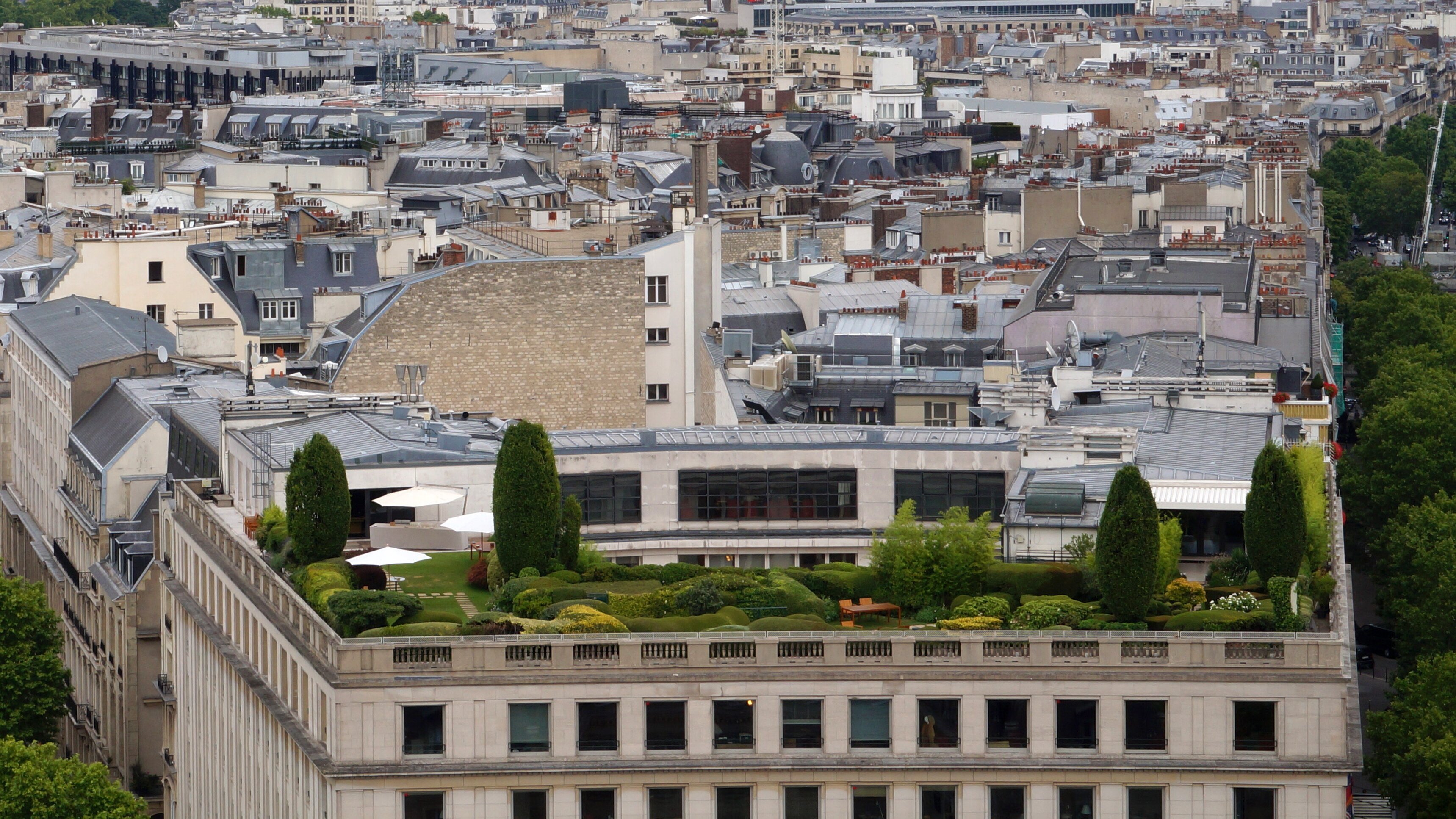 Paris: Dachgärten in der Metropole