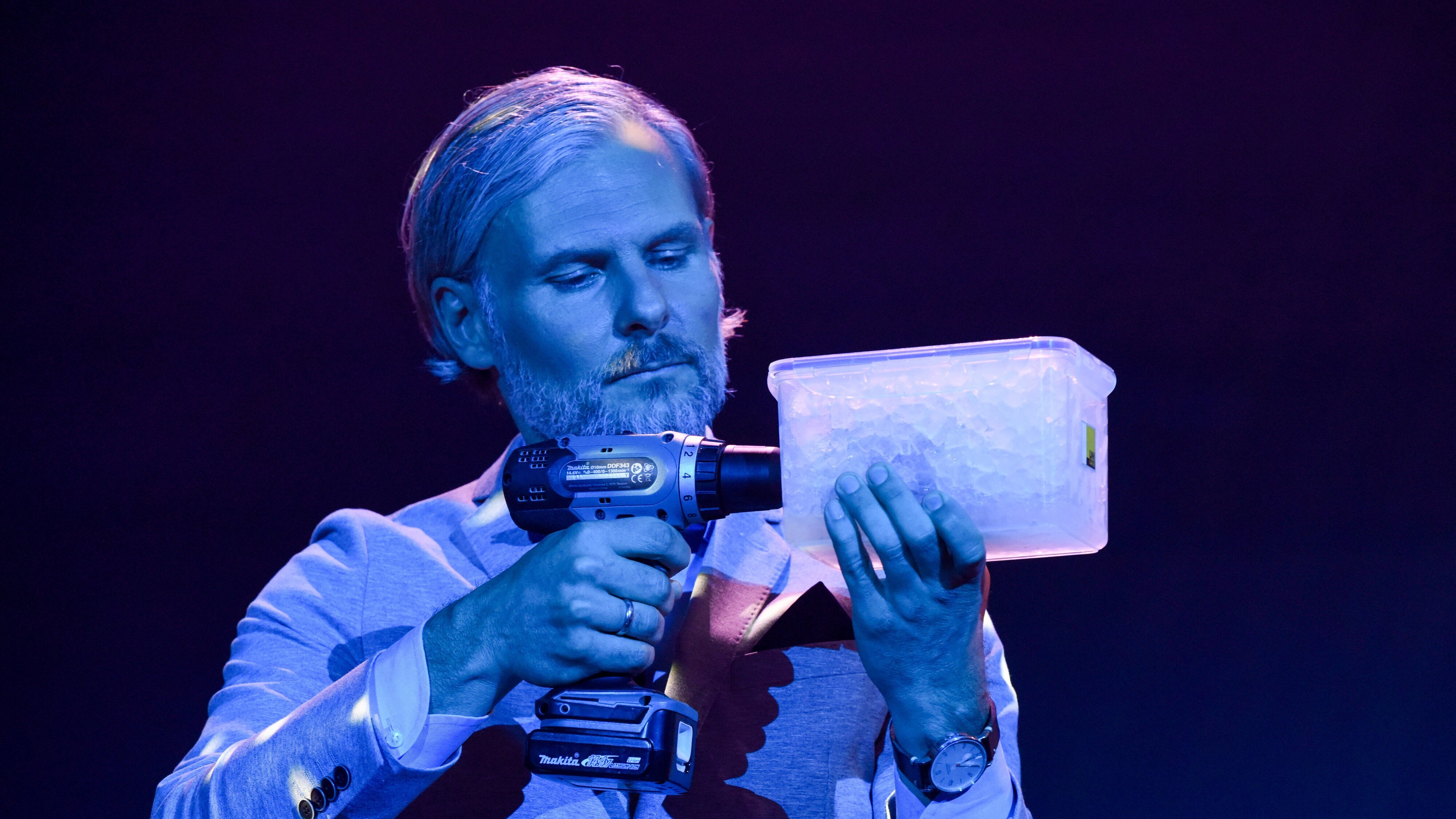 Science Busters – Wer nichts weiß muss alles glauben