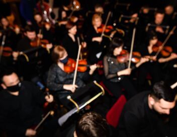 Lucas et Arthur Jussen et l'orchestre philharmonique de Monte-Carlo