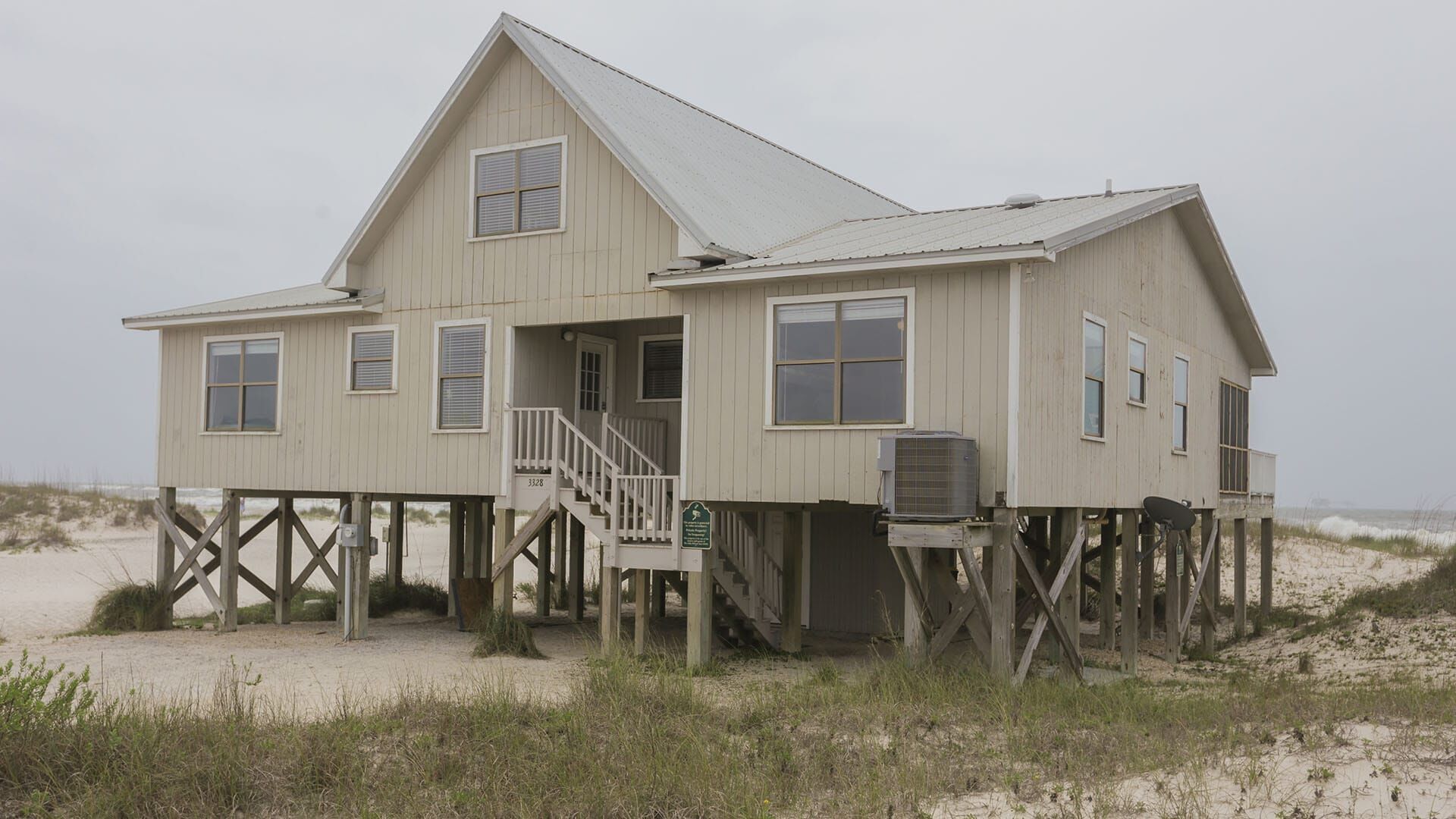 Beach House Hunters