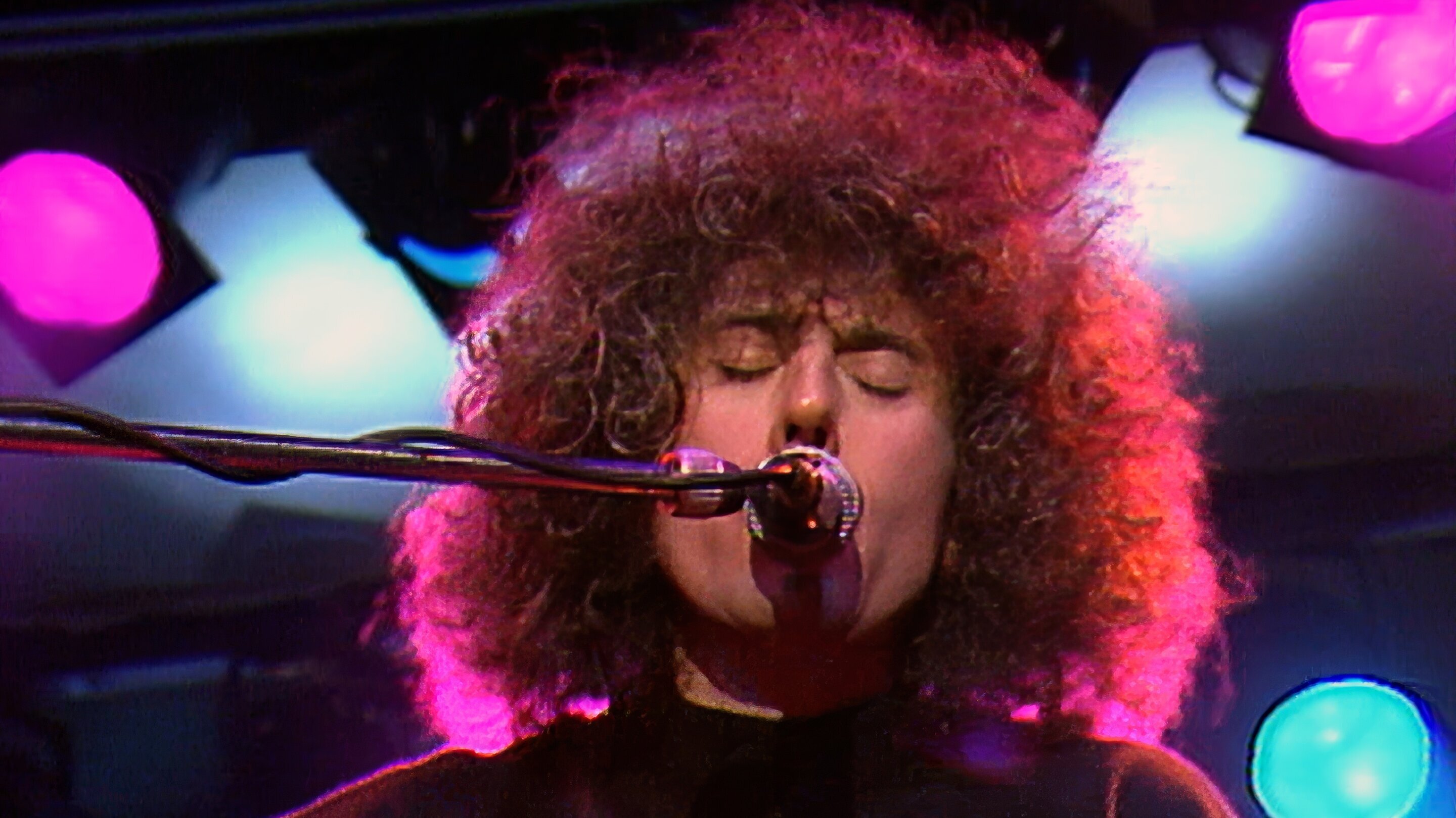 Back on Stage: Angelo Branduardi