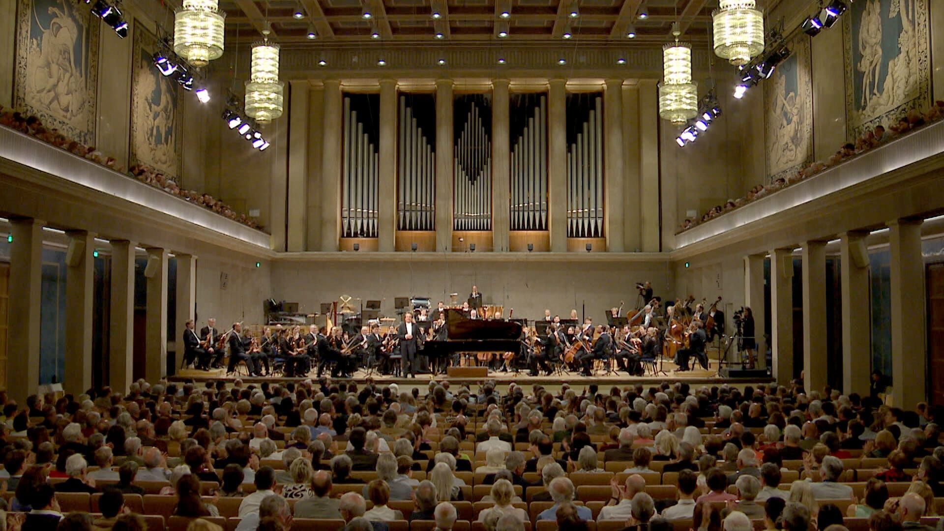Shani und Buchbinder spielen Brahms