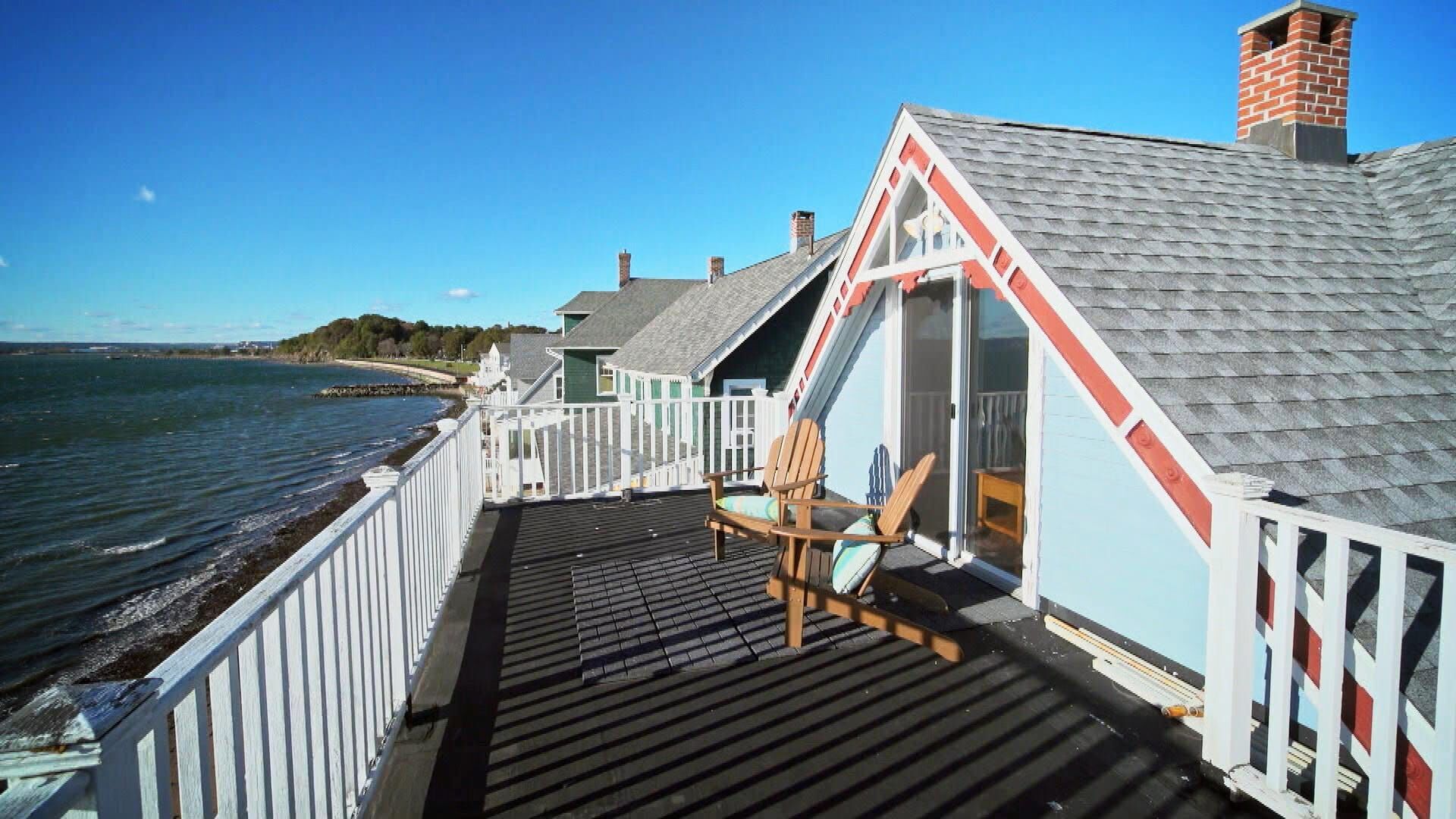 Beach House Hunters