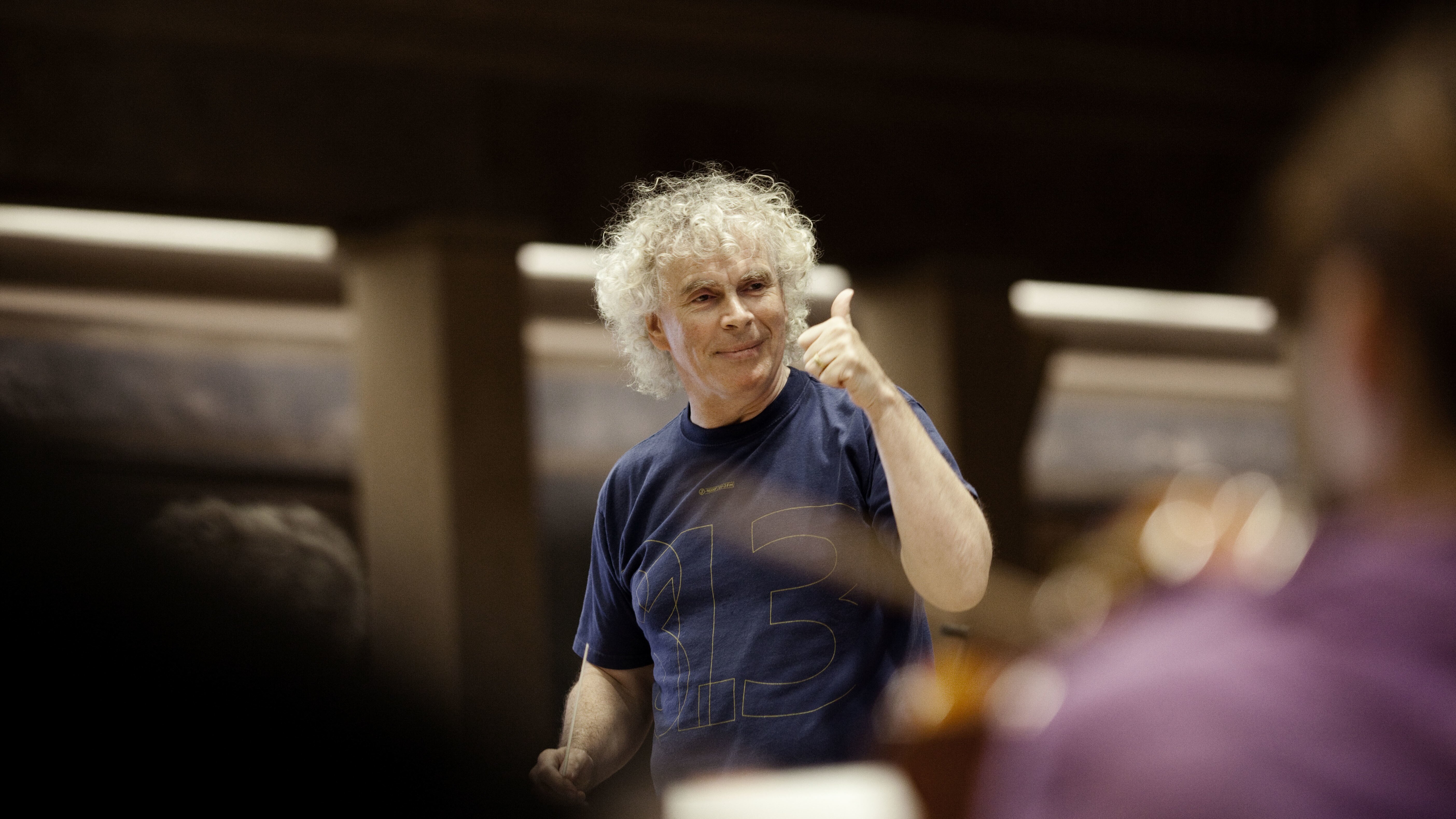 Sir Simon Rattle dirigiert Schumann