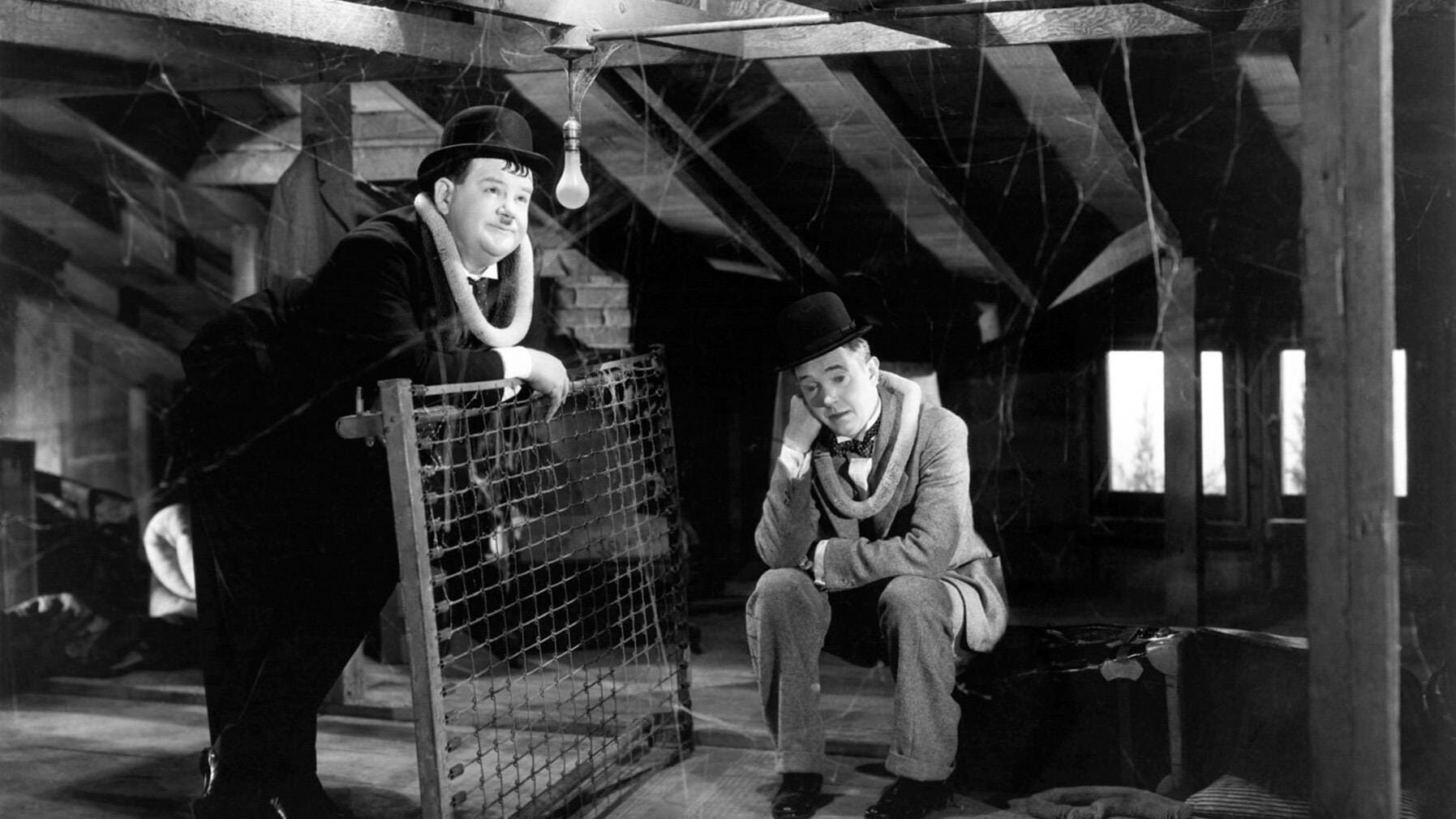 Dick und Doof – Wüstensöhne (Hilfe, wir sind ertrunken)