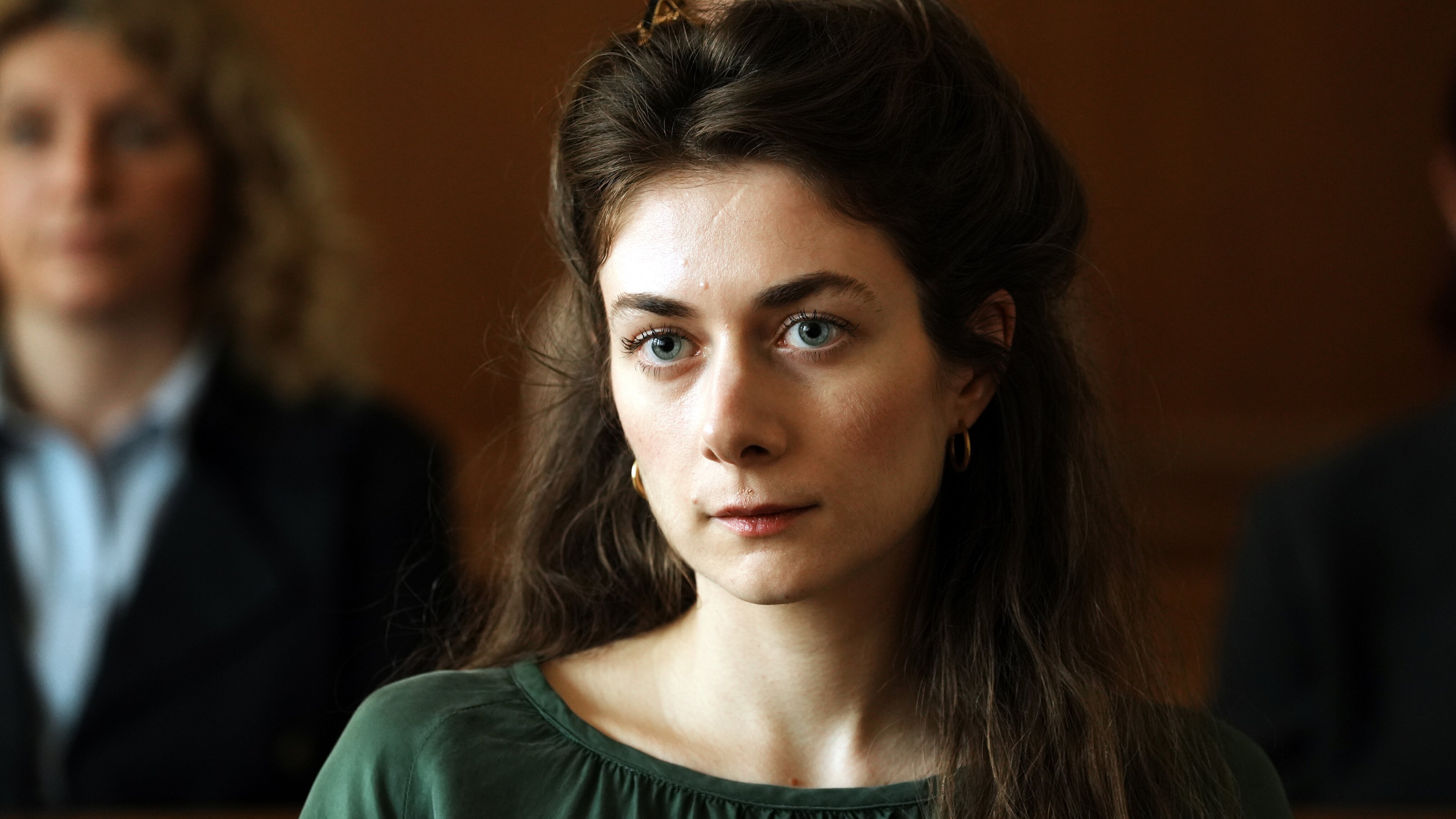 Im Namen der Wahrheit – Traue Niemandem