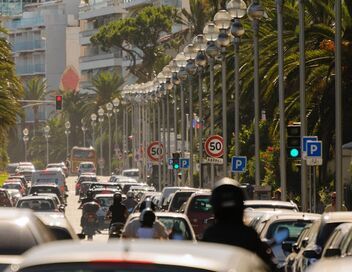 Embouteillages, parkings : dans l'enfer de la route