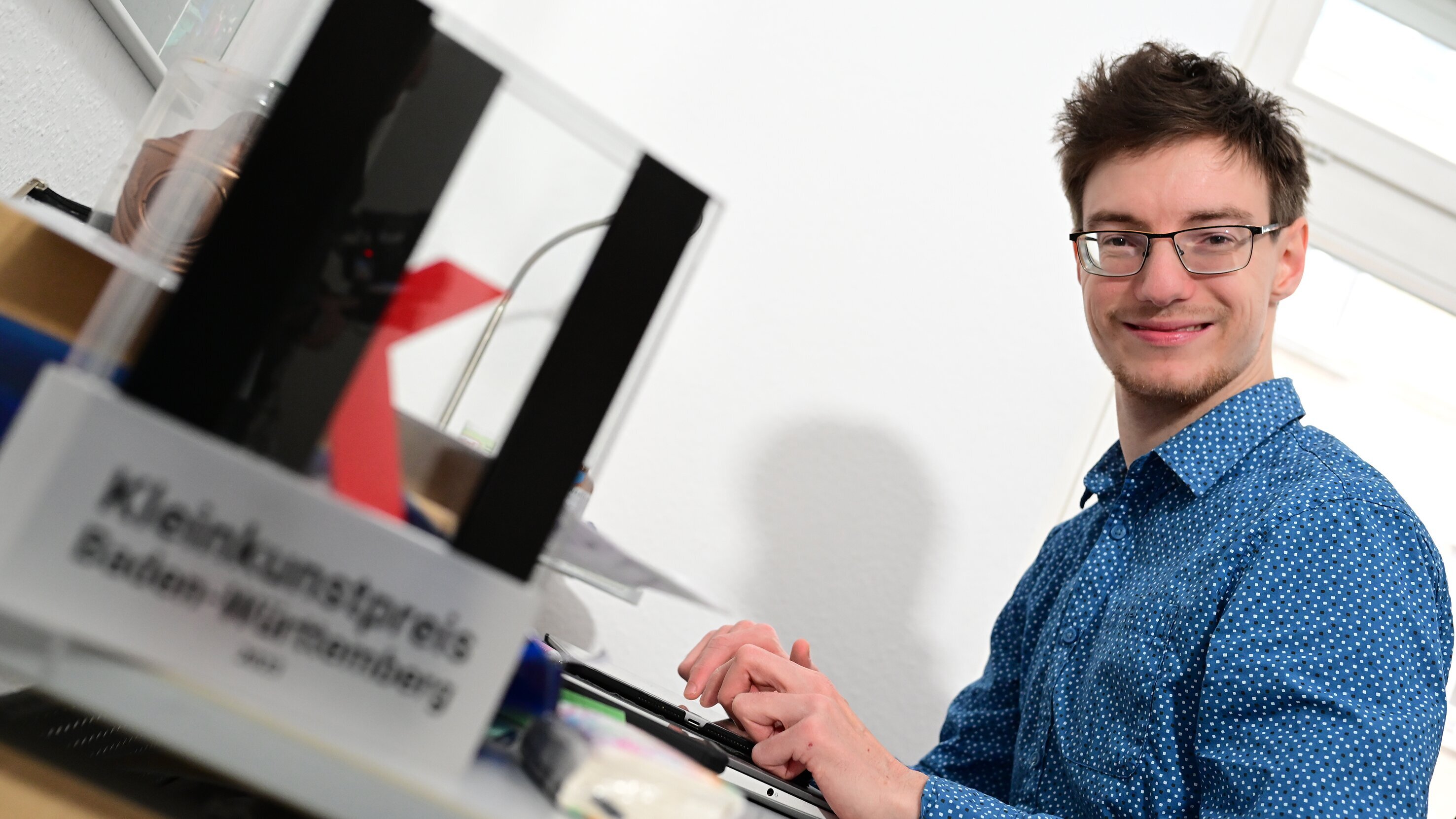 Spastiker, Stotternder und Comedian – Kai Bosch lebt Inklusion