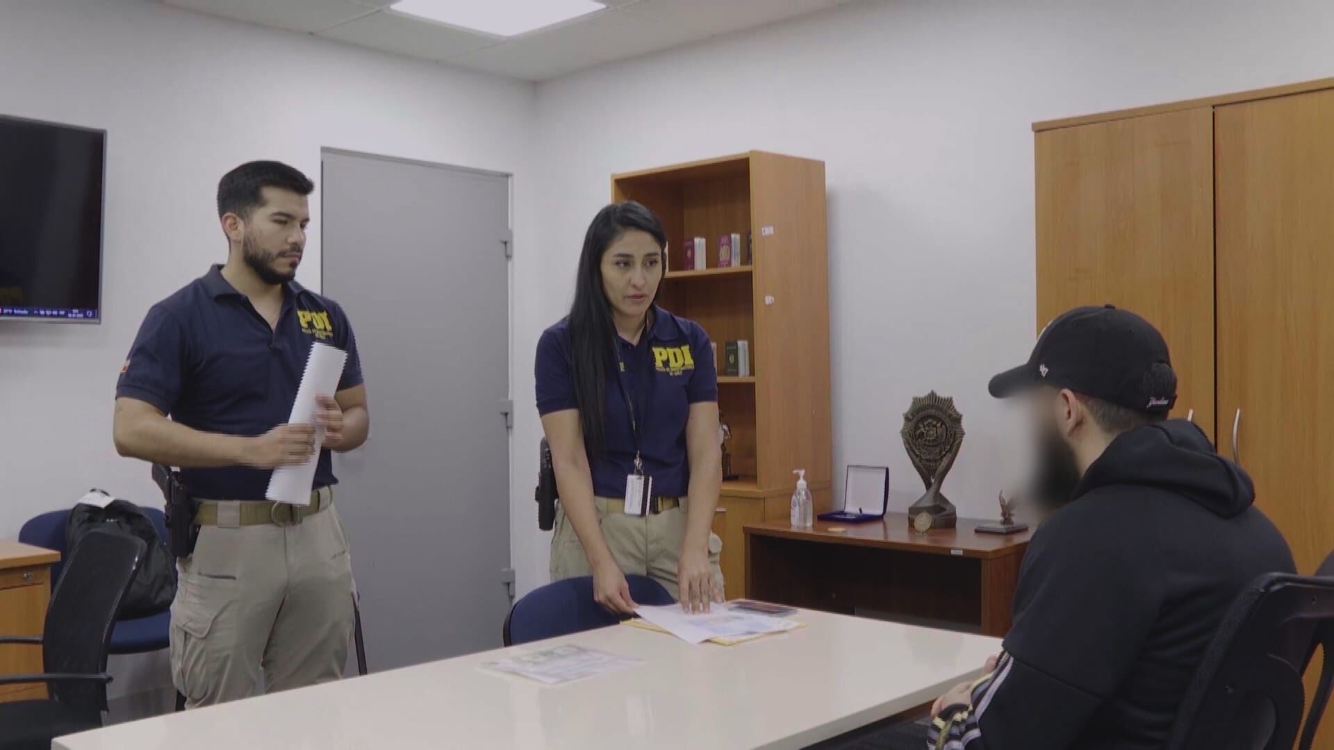 Border Patrol Südamerika: Vergangenheit im Gepäck