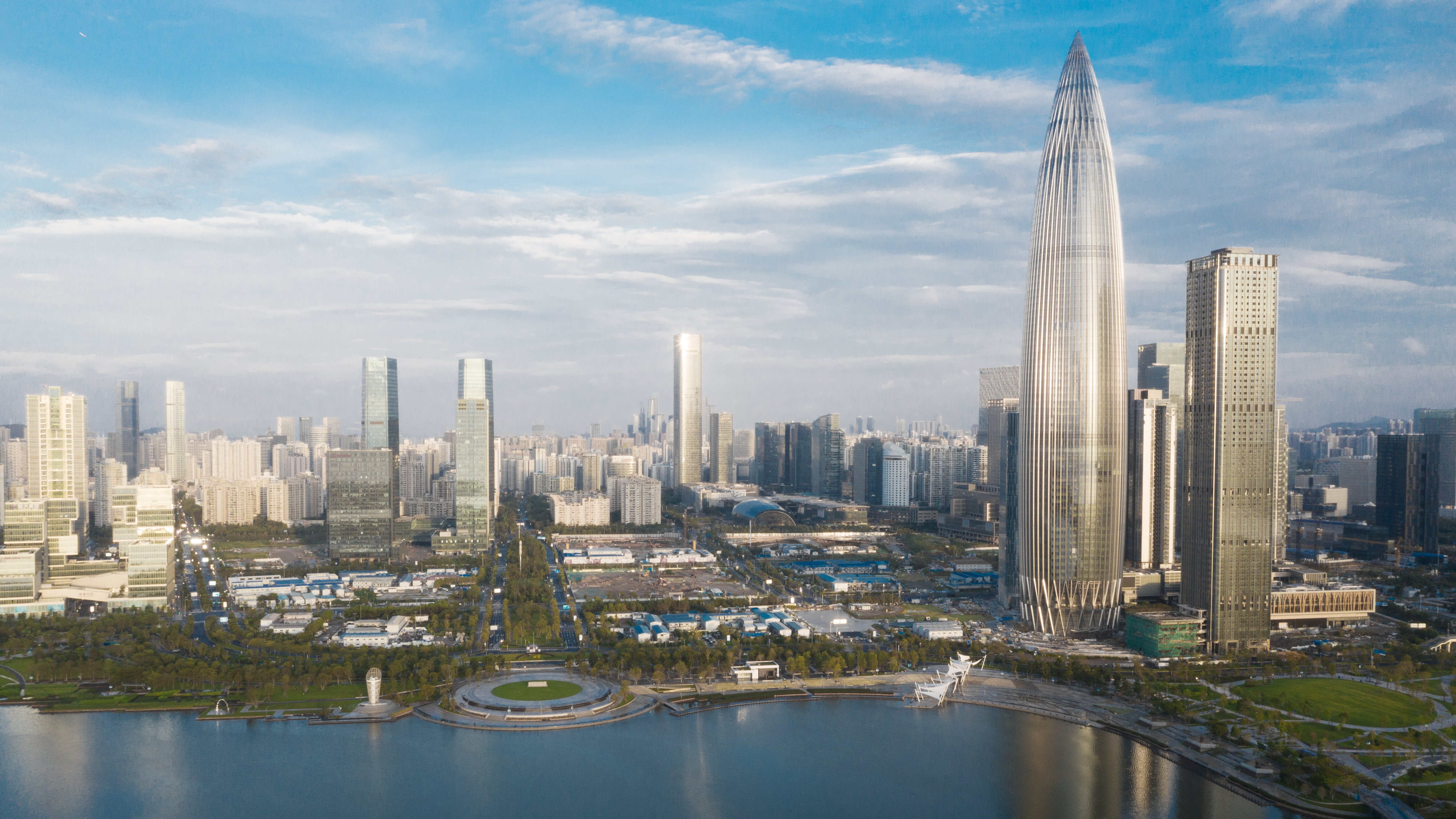 Shenzhen – Der dichtende Kranführer