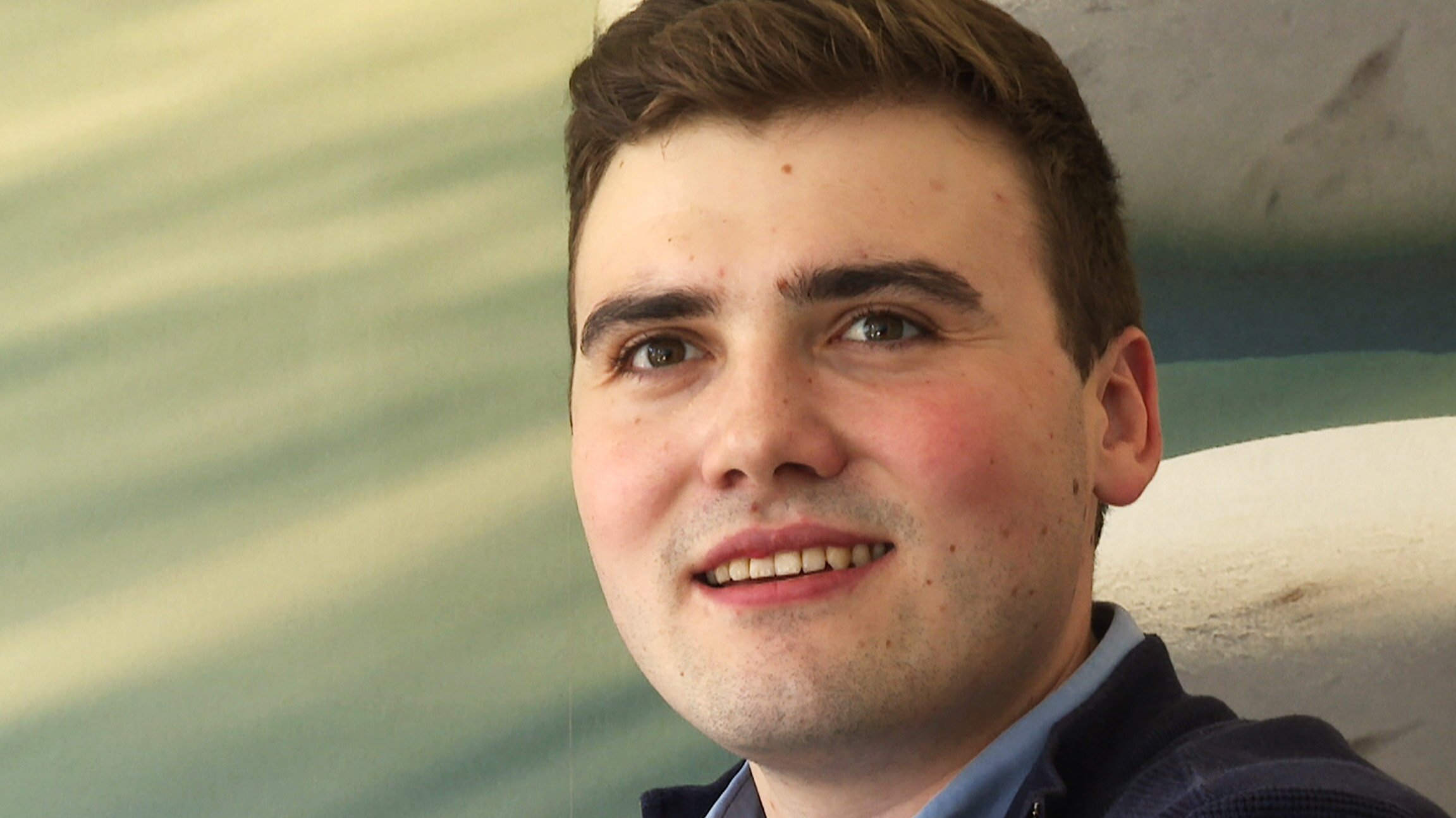 Der jüngste Bestatter der Schweiz – Sein Kampf um Anerkennung